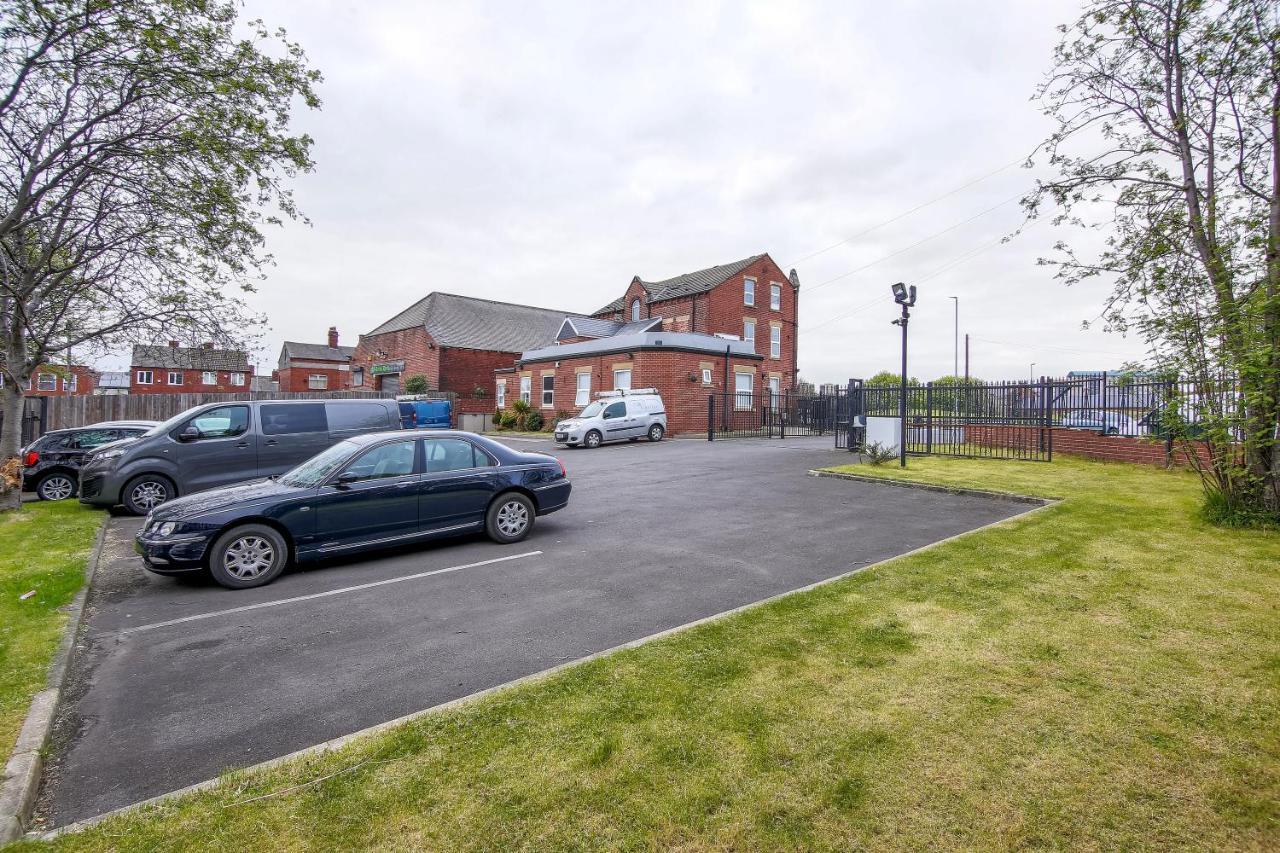 Modern Apartment Close To City Centre With Parking Leeds  Exteriér fotografie