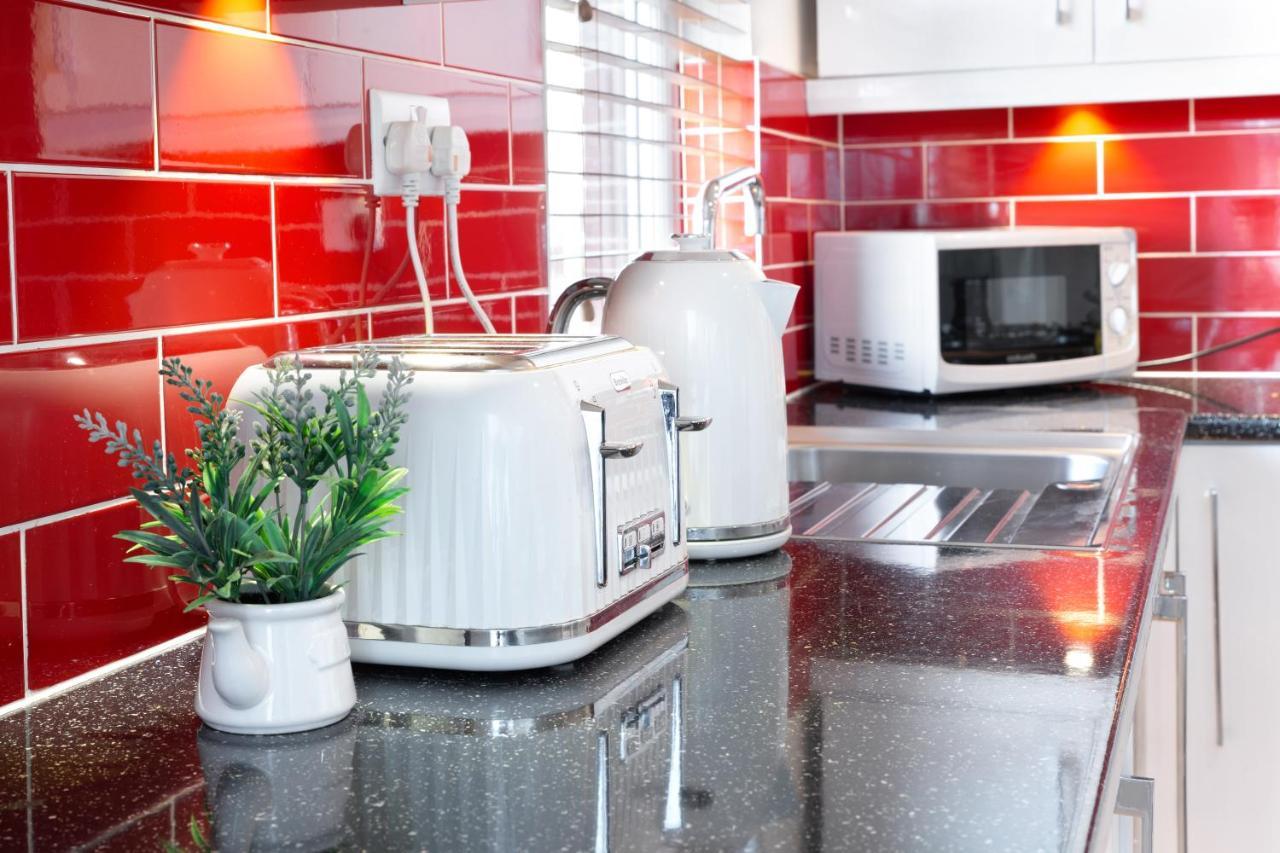 Modern Apartment Close To City Centre With Parking Leeds  Exteriér fotografie