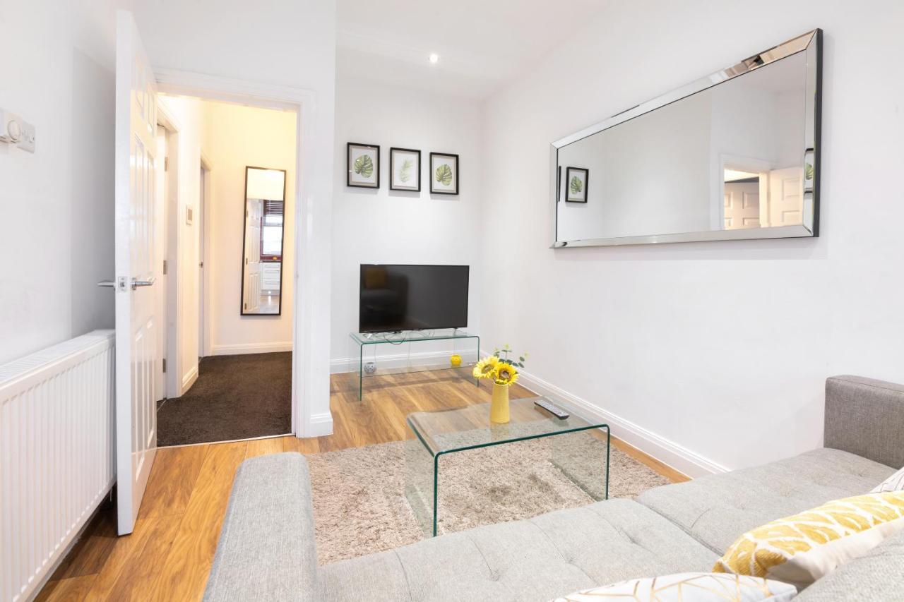 Modern Apartment Close To City Centre With Parking Leeds  Exteriér fotografie